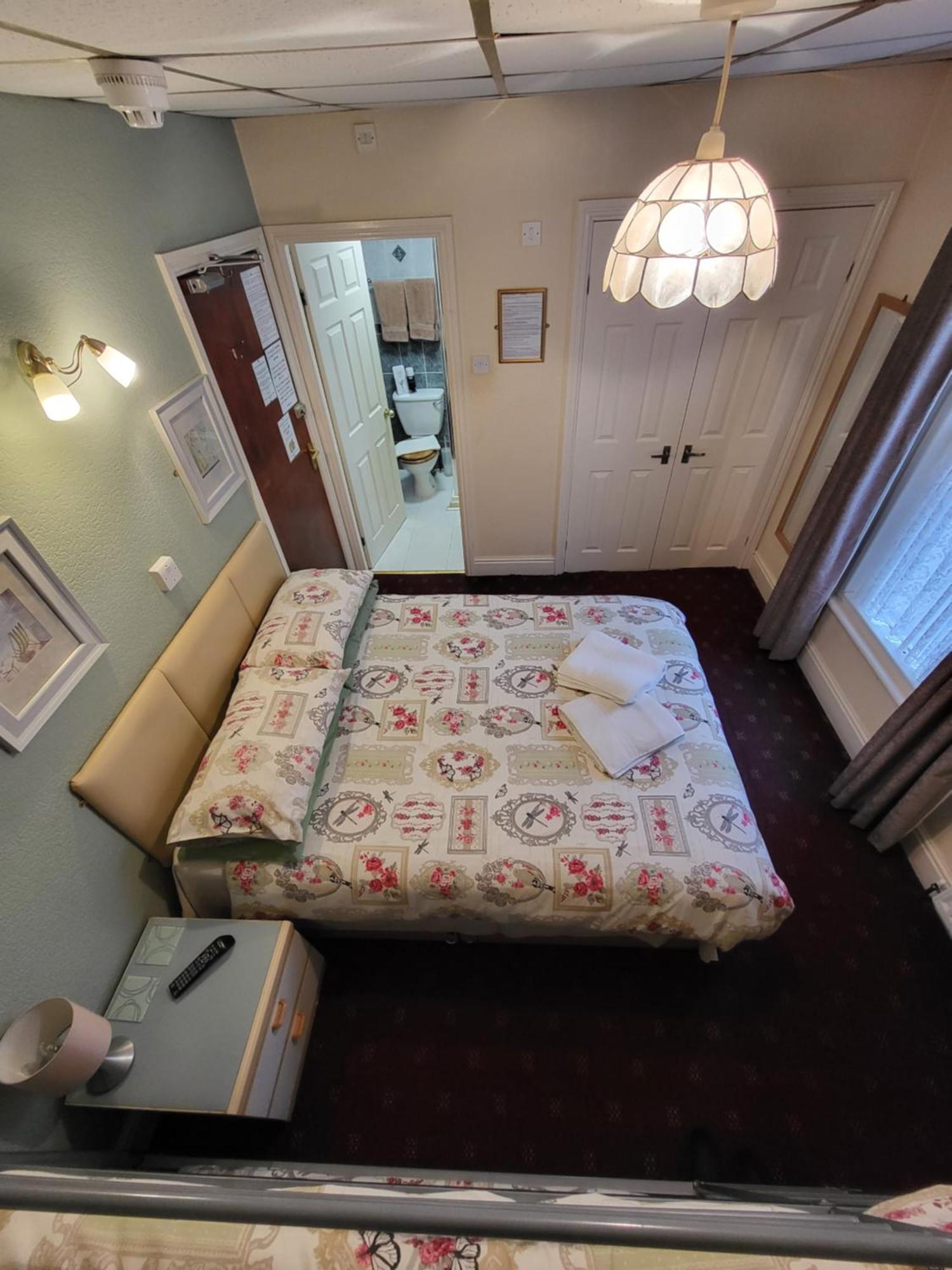 The Arabella Bed & Breakfast Blackpool Exterior photo